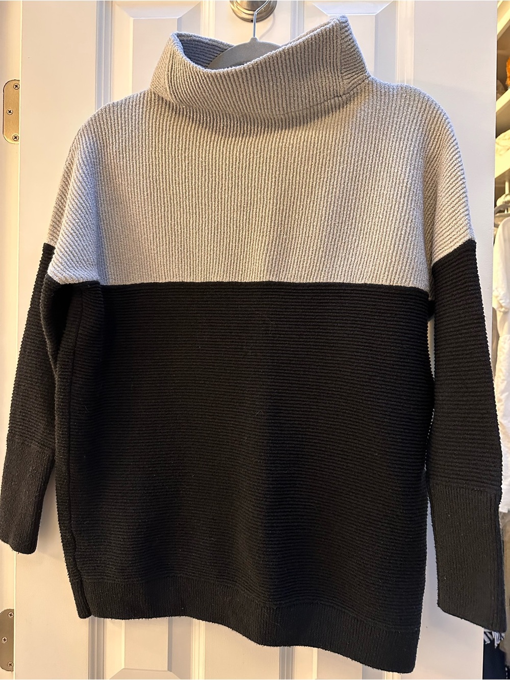 RD Style Nancy Colorblock Sweater
- Black & Light Gray